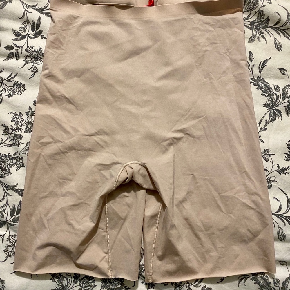 Mid-thigh length spanx